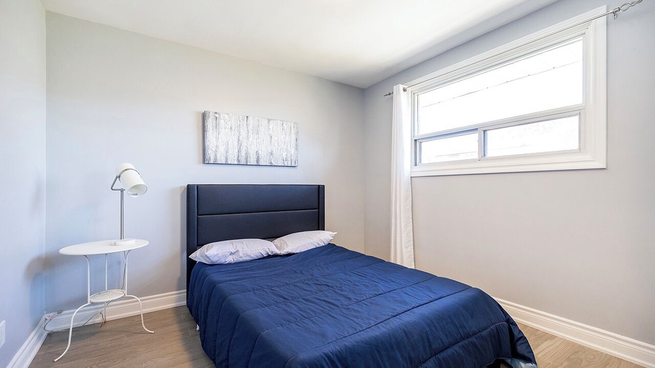 Photo of Bedroom in Lakeview