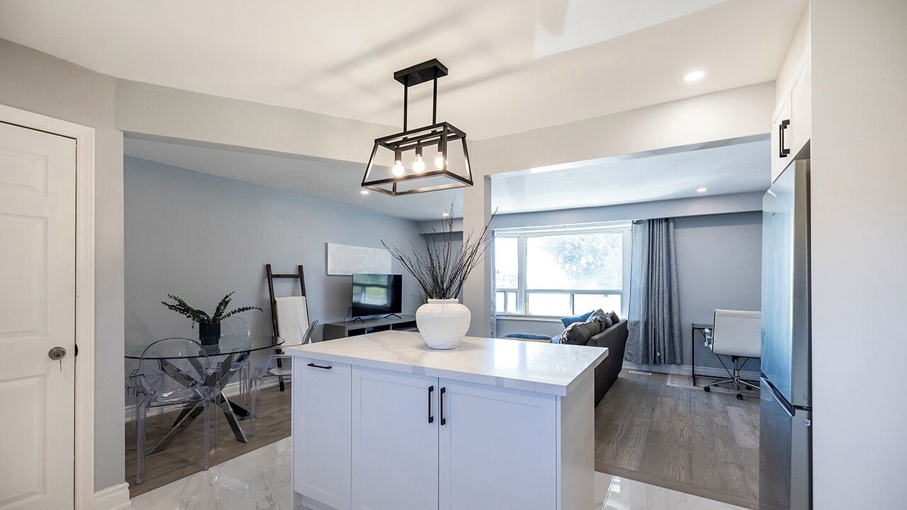 Photo of Livingroom in Lakeview