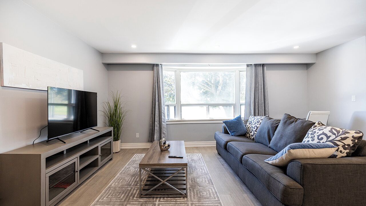 Photo of Livingroom in Lakeview