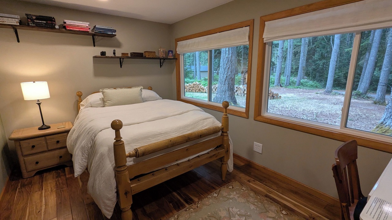 Photo of Bedroom in Langley