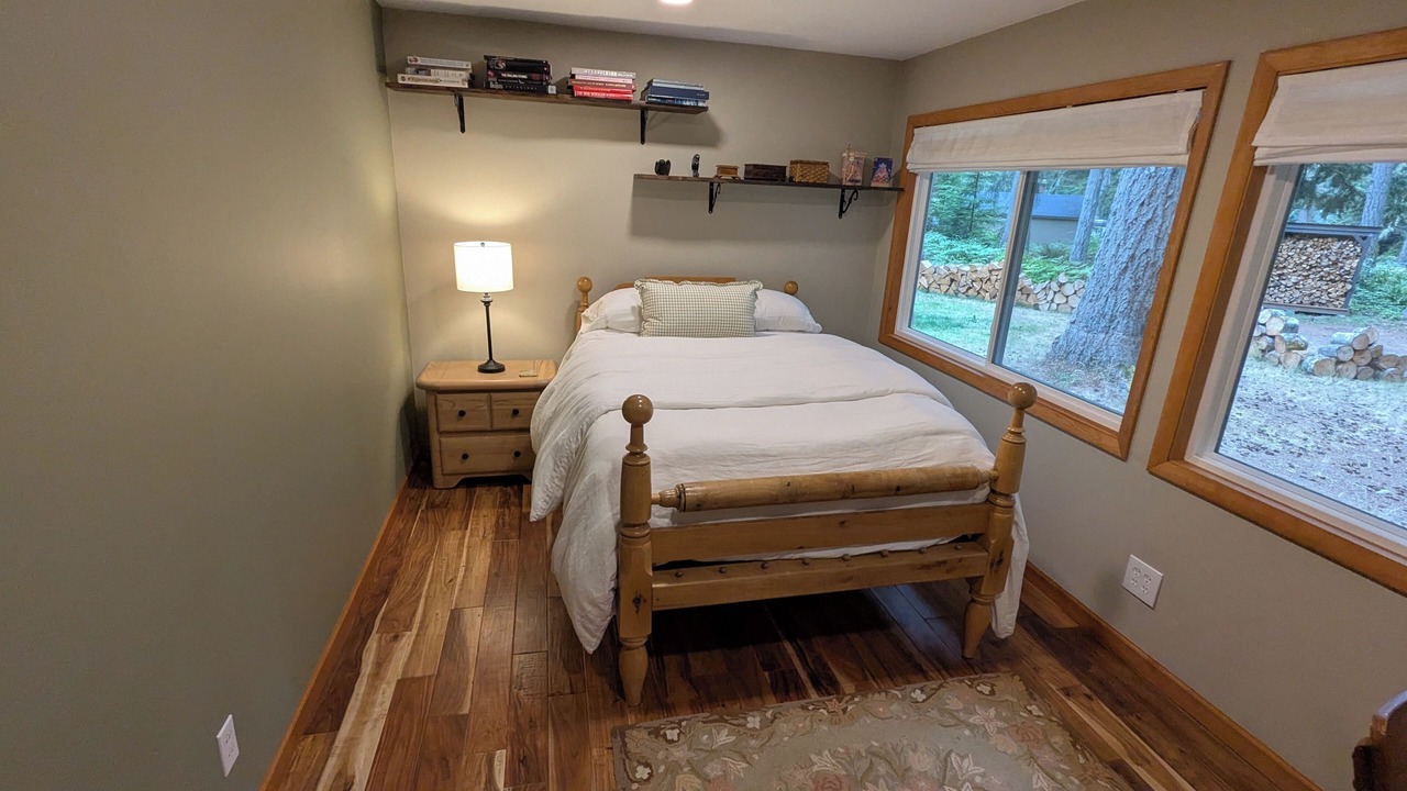 Photo of Bedroom in Langley