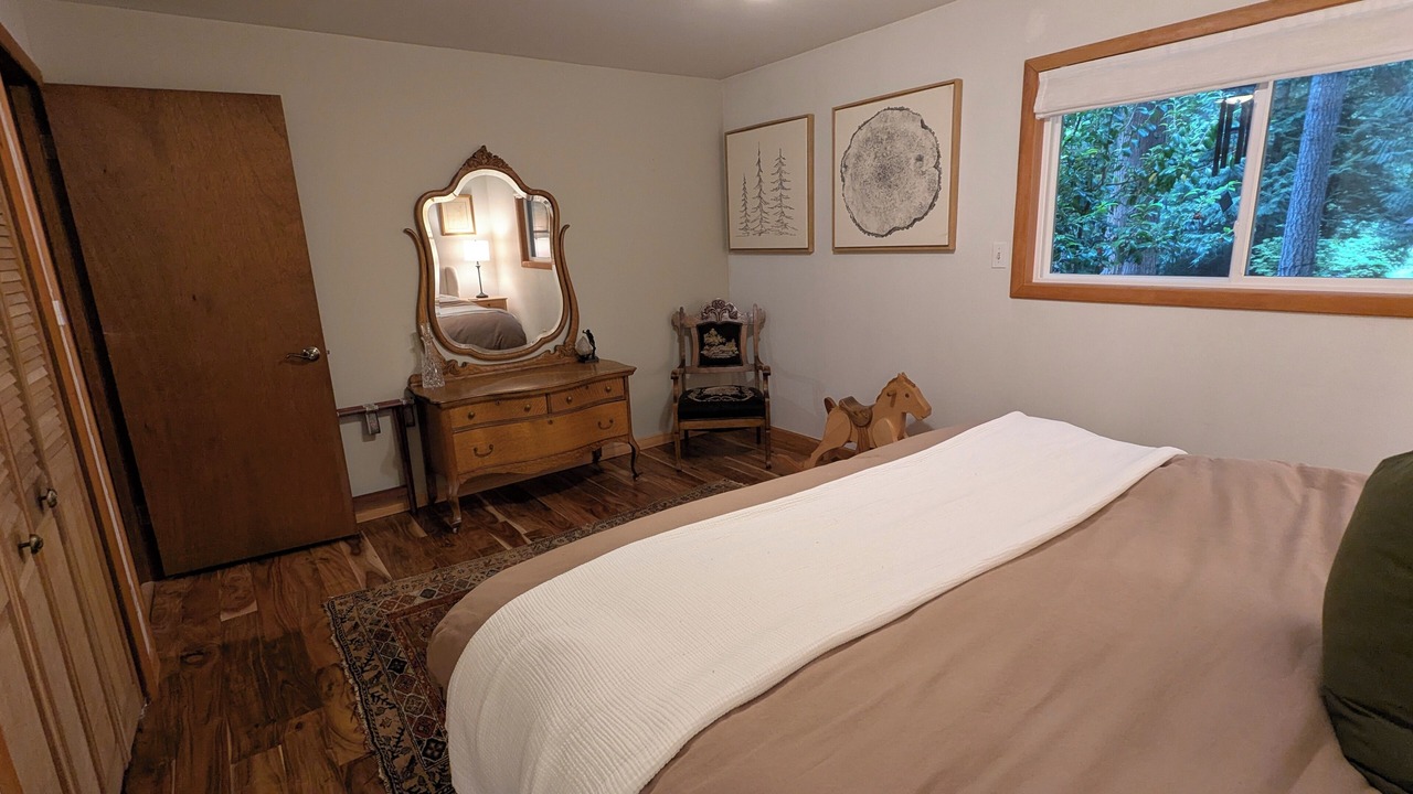 Photo of Bedroom in Langley