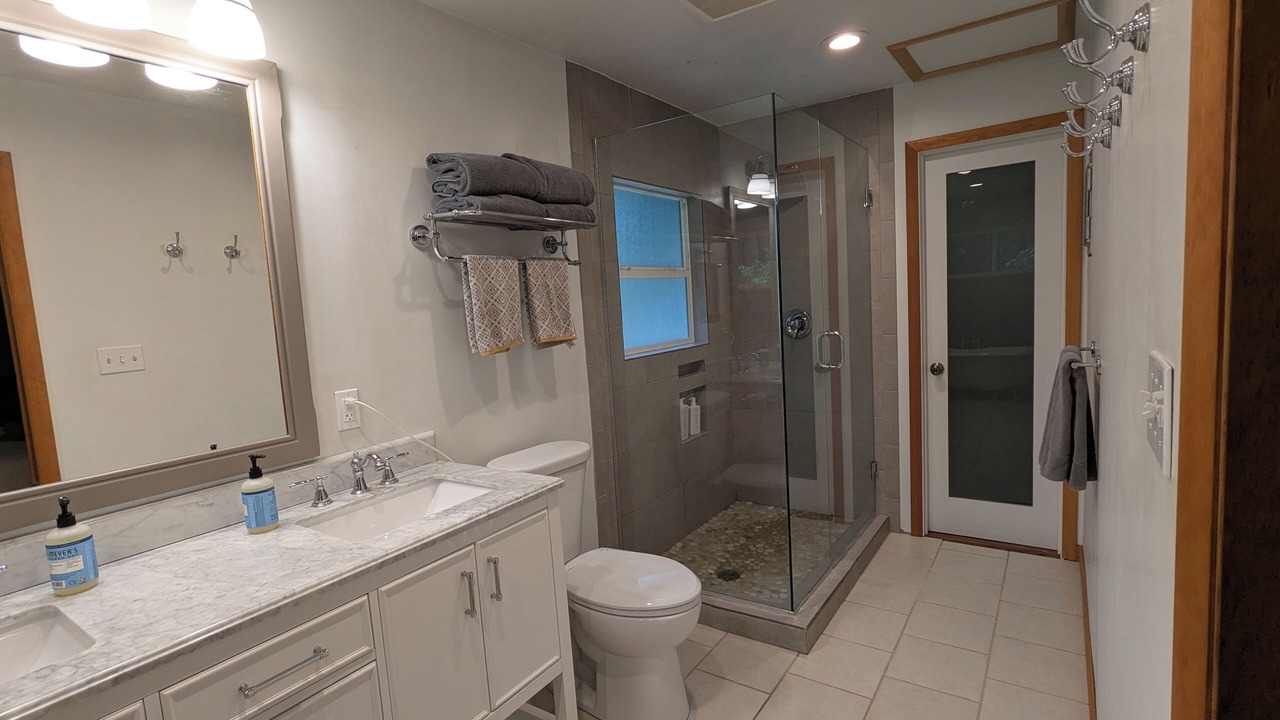 Photo of Bathroom in Langley