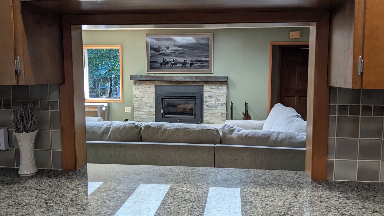 Photo of Livingroom in Langley
