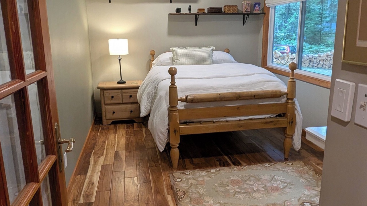 Photo of Bedroom in Langley
