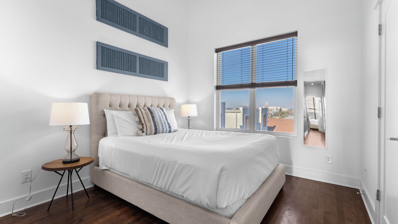Photo of Bedroom in Hillsboro West End
