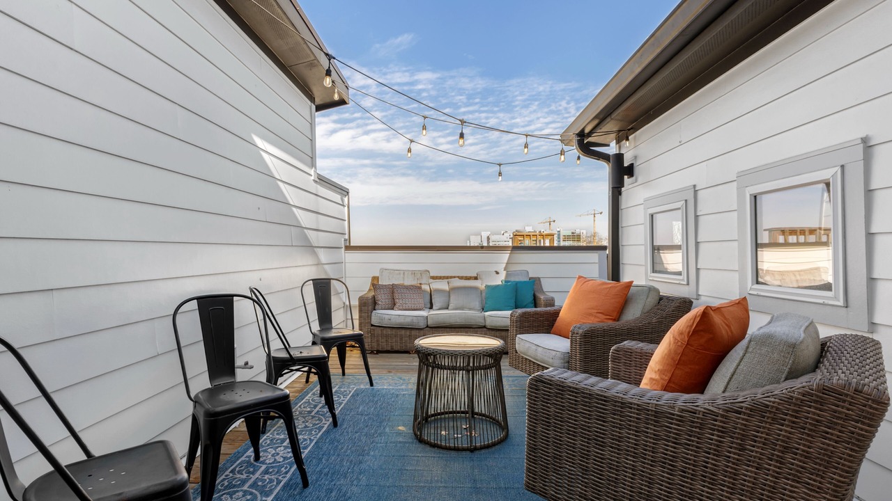 Photo of Patio Balcony in Hillsboro West End