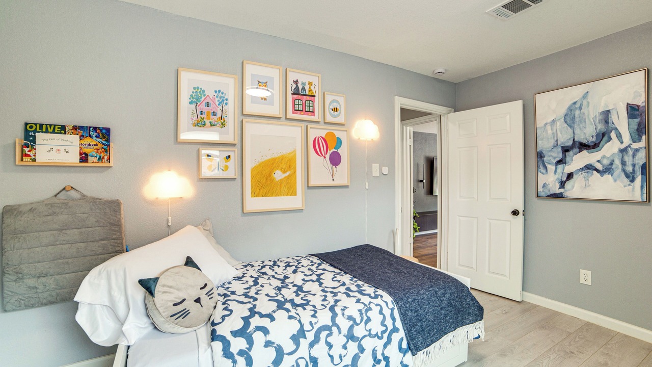 Photo of Bedroom in Original Town