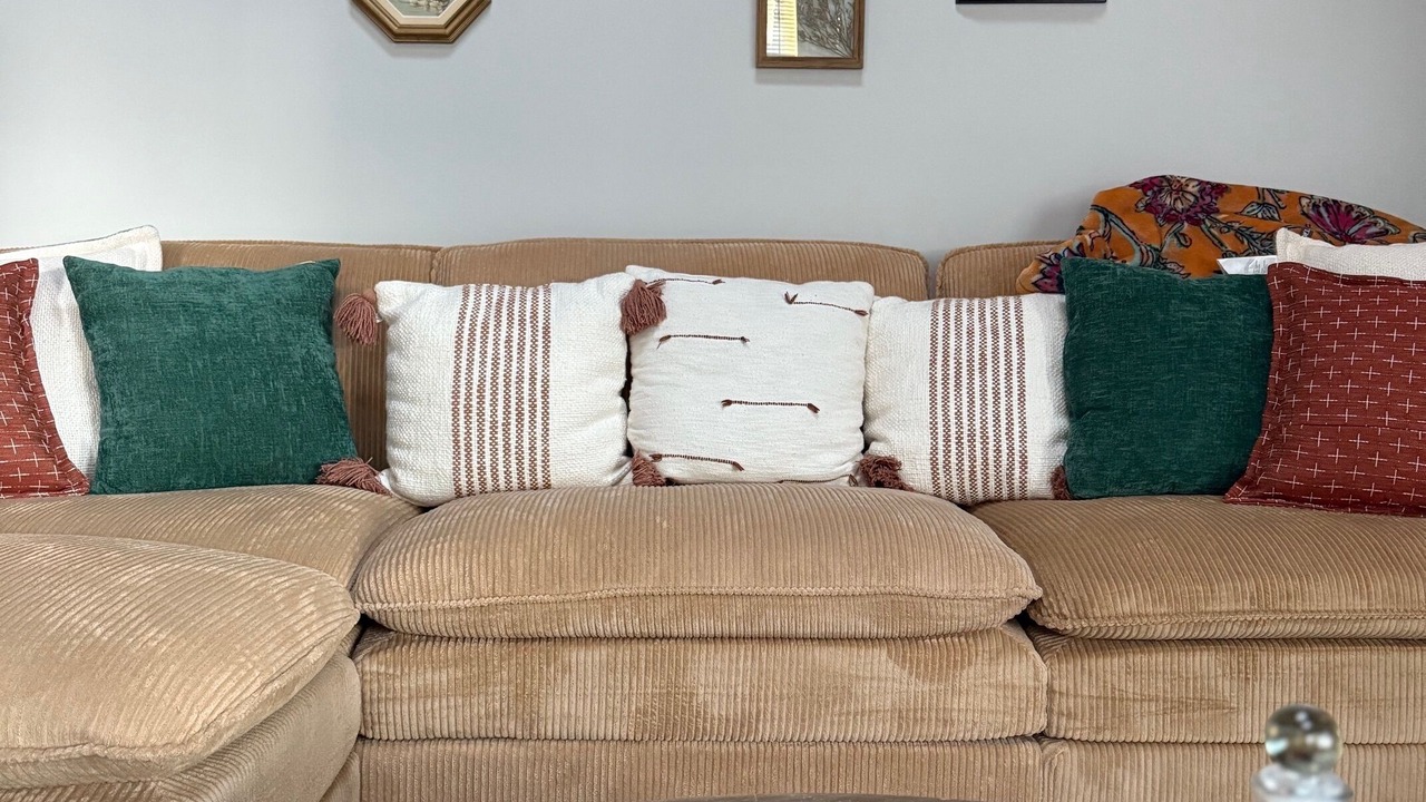 Photo of Livingroom in Lakeview