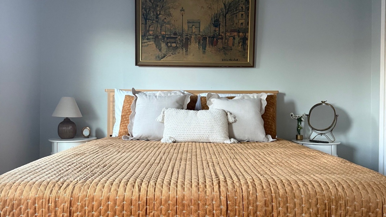 Photo of Bedroom in Lakeview