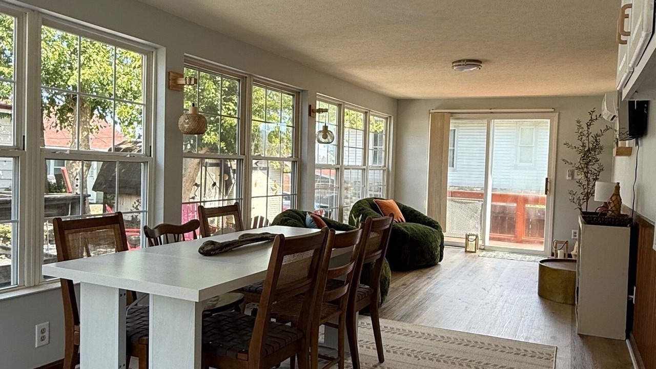 Photo of Others in Lakeview