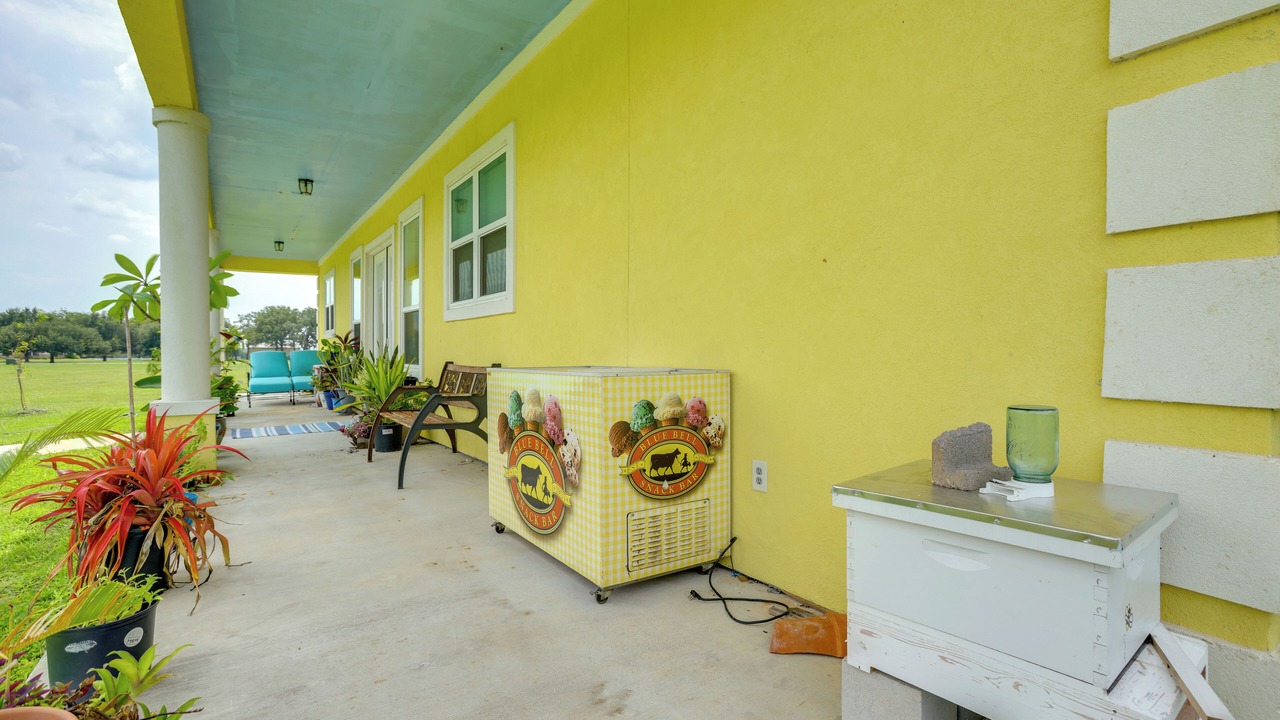 Photo of Patio Balcony in New Waverly