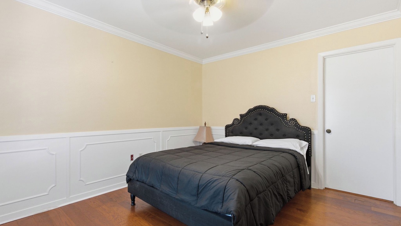 Photo of Bedroom in Broadmoor