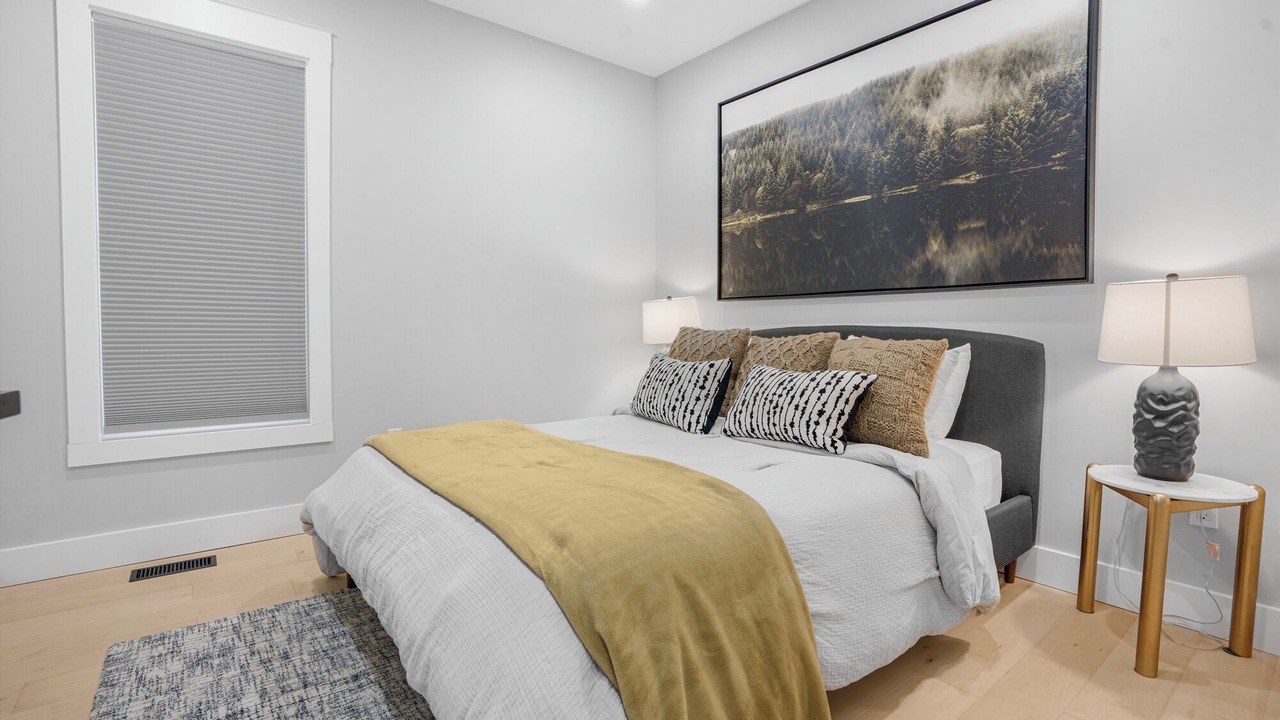 Photo of Bedroom in Chatham-Kent