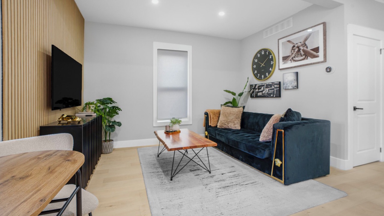 Photo of Livingroom in Chatham-Kent