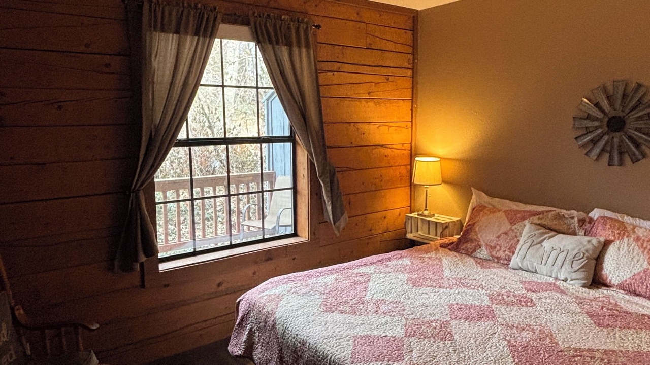 Photo of Bedroom in Table Rock