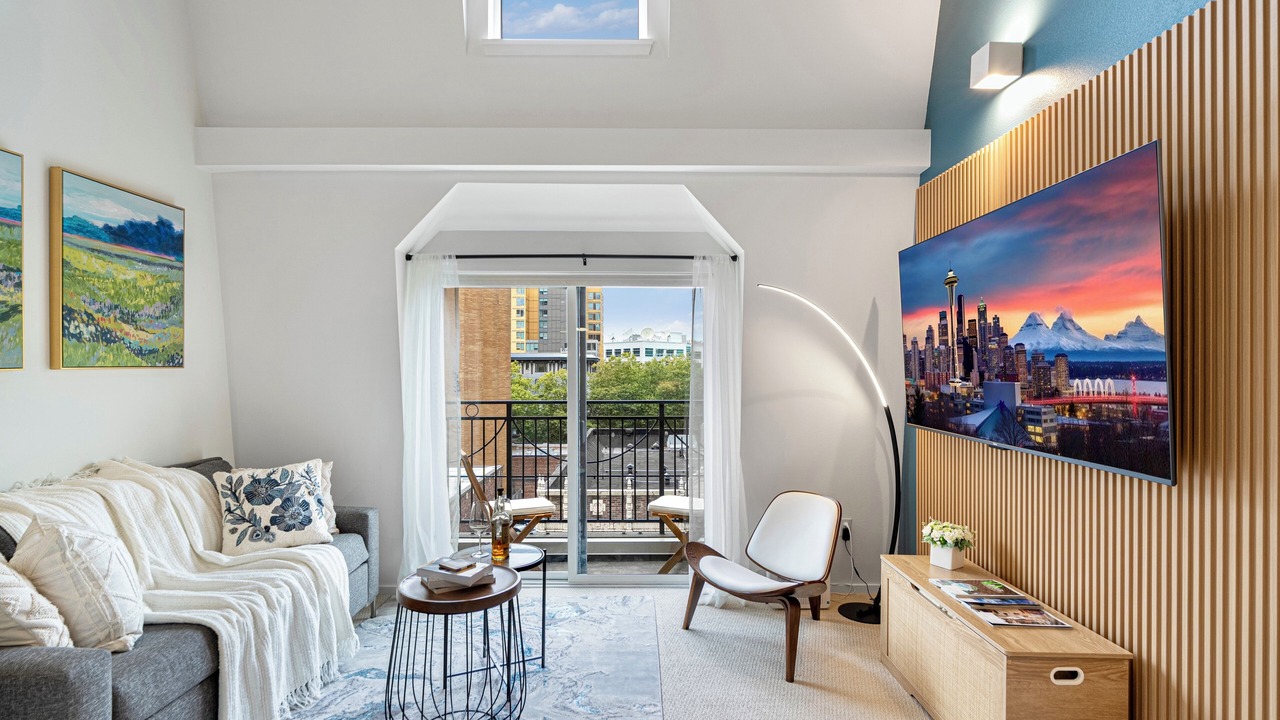 Photo of Livingroom in Belltown