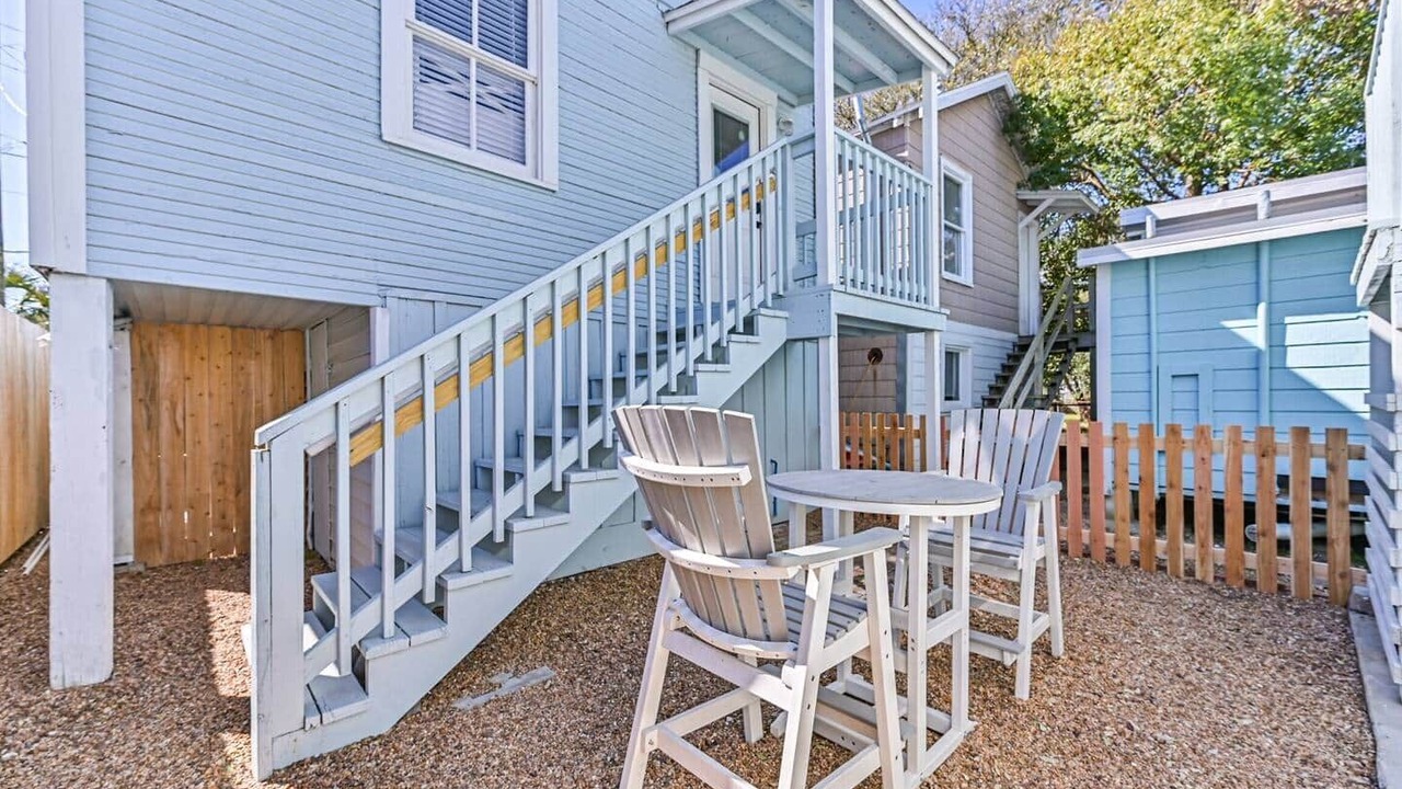 Photo of Patio Balcony in South Houston