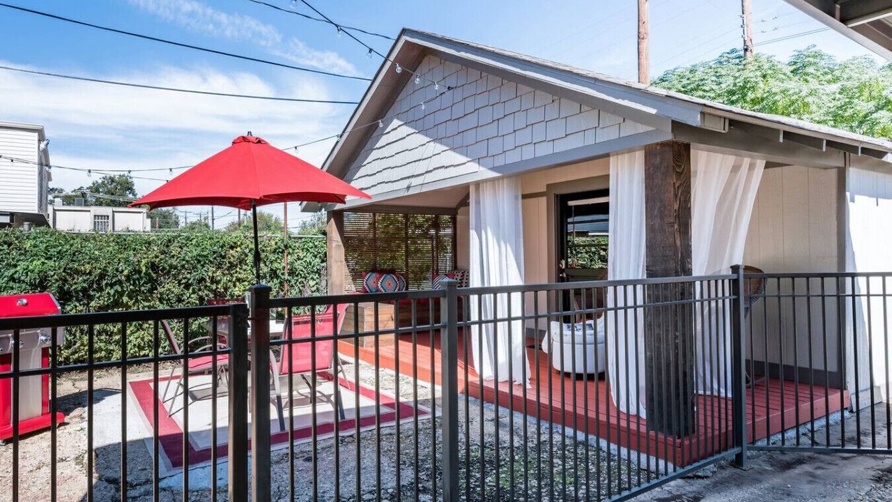 Photo of Patio Balcony in Oak Lawn