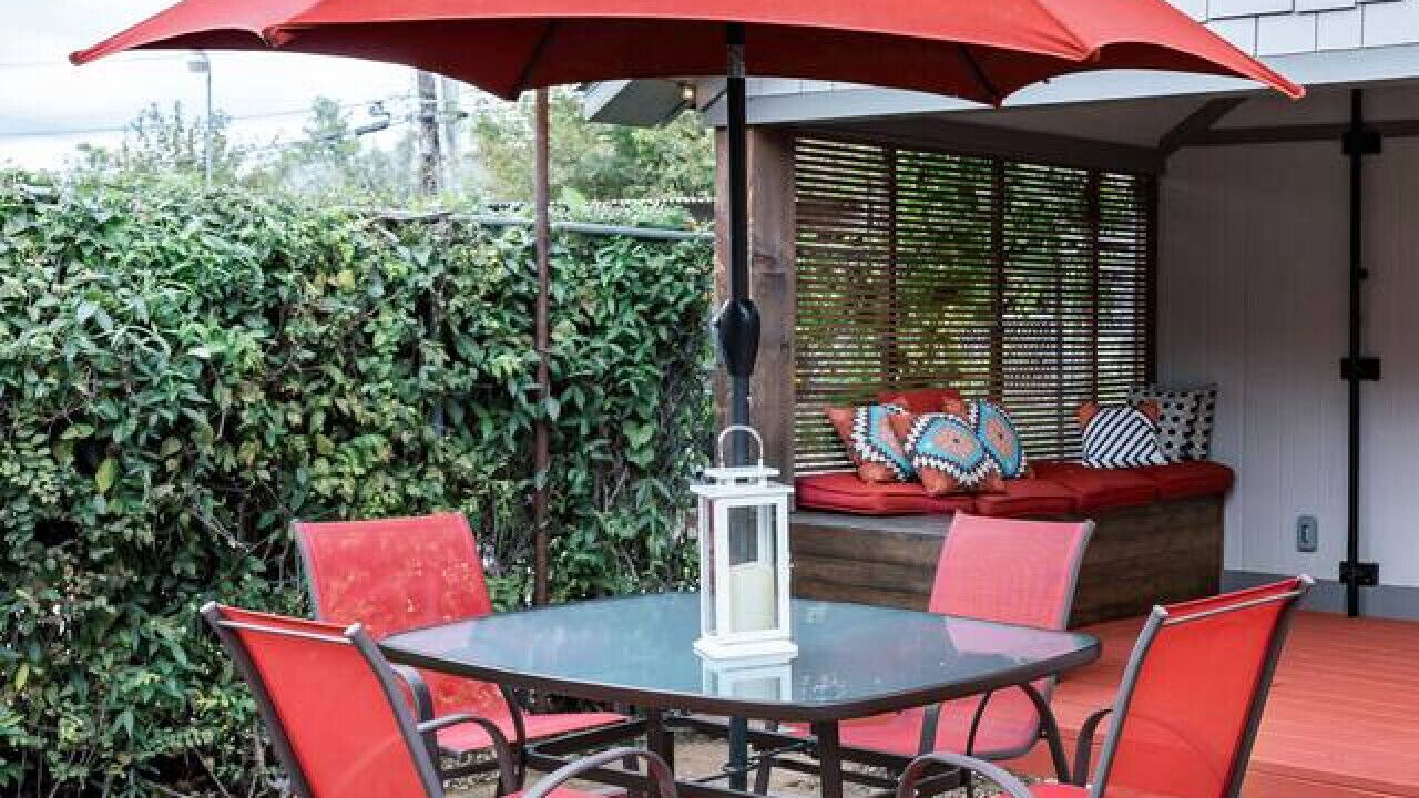 Photo of Outdoor in Oak Lawn