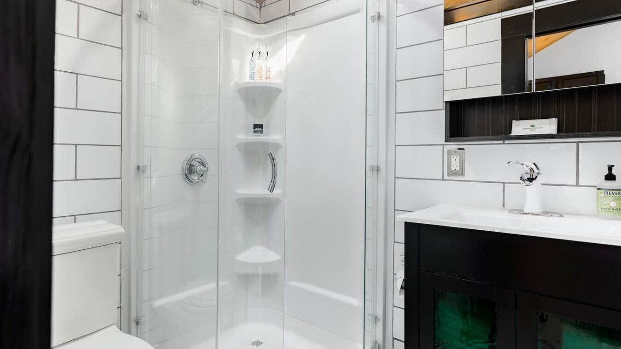 Photo of Bathroom in Oak Lawn