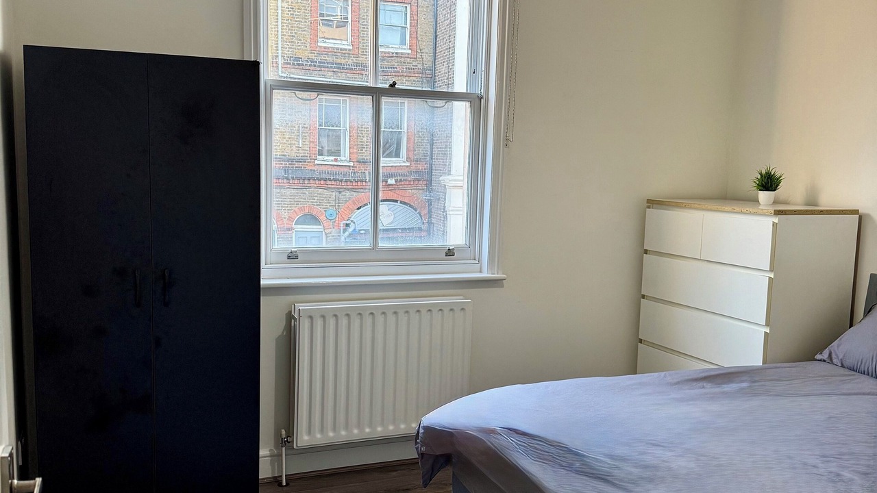 Photo of Bedroom in Canonbury