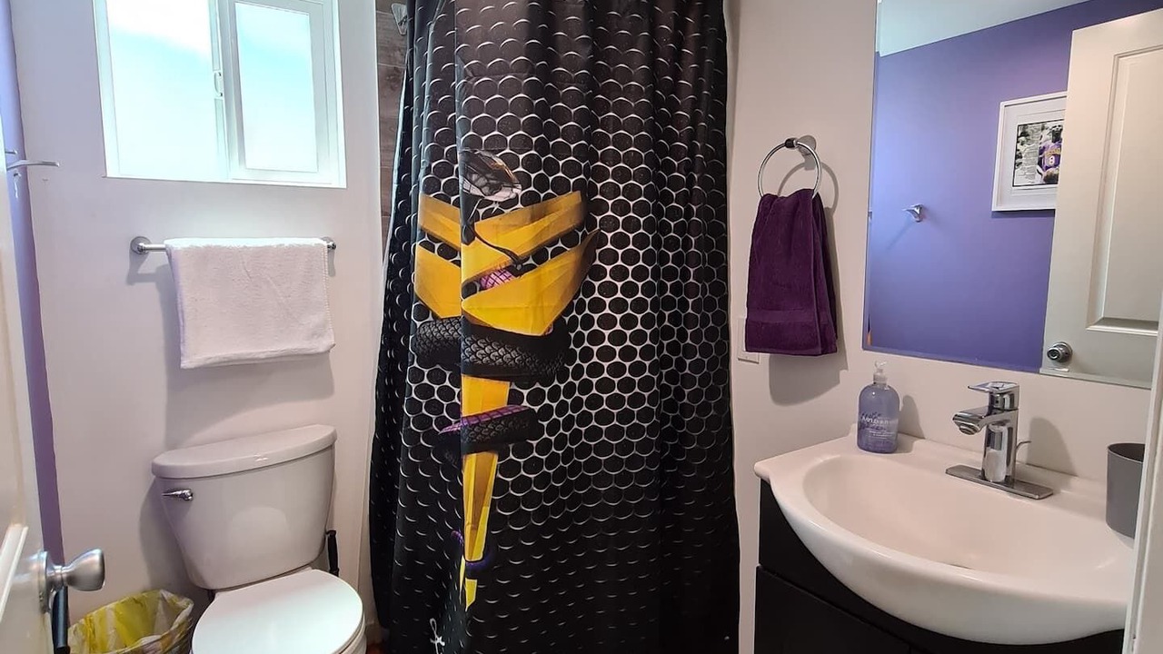 Photo of Bathroom in Beverly Hills