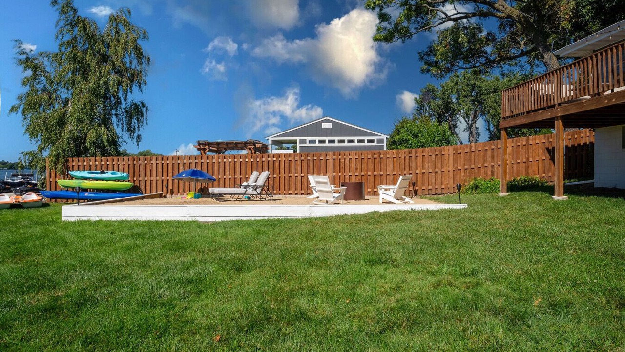 Photo of Patio Balcony in Fox Lake