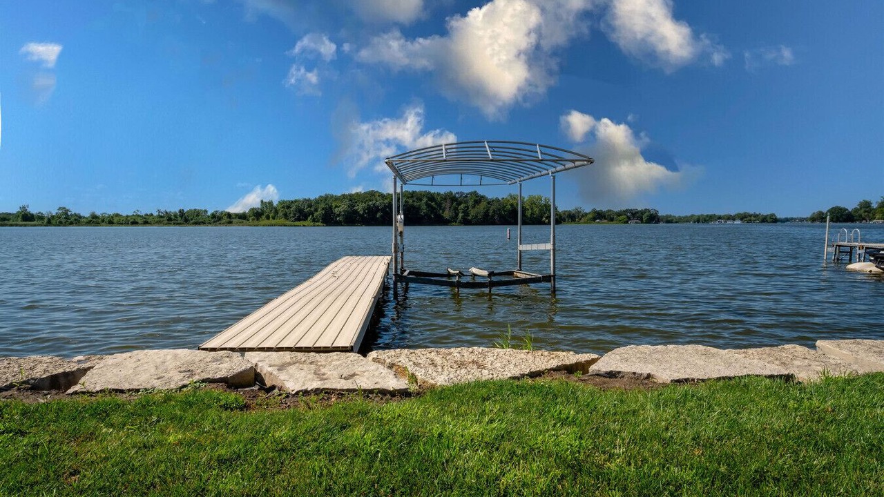Photo of Others in Fox Lake