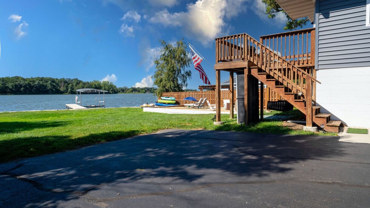 Photo of Others in Fox Lake