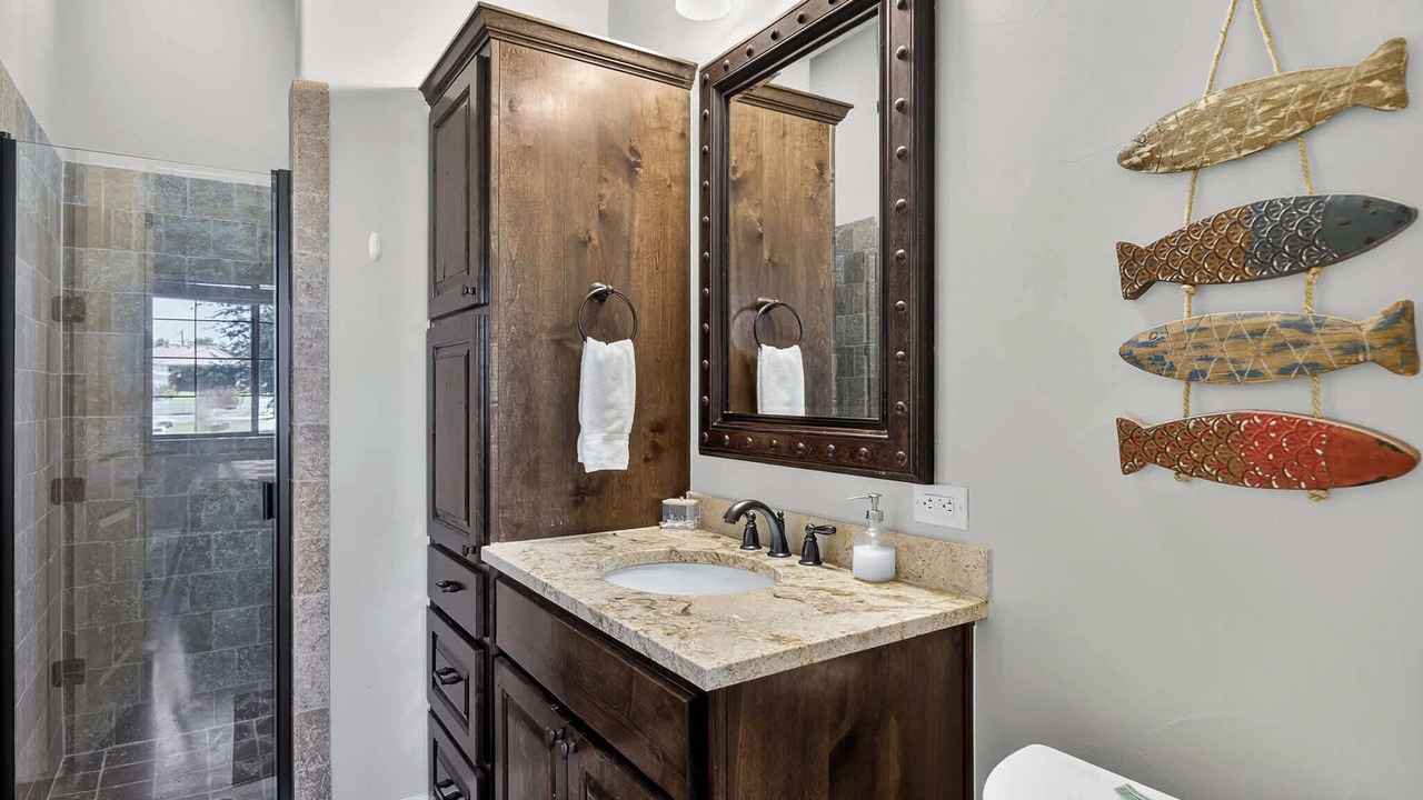 Photo of Bathroom in Kingsland