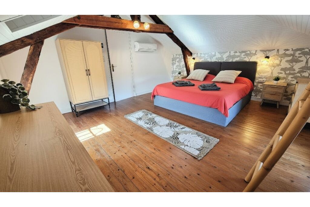 Photo of Bedroom in Monsempron-Libos