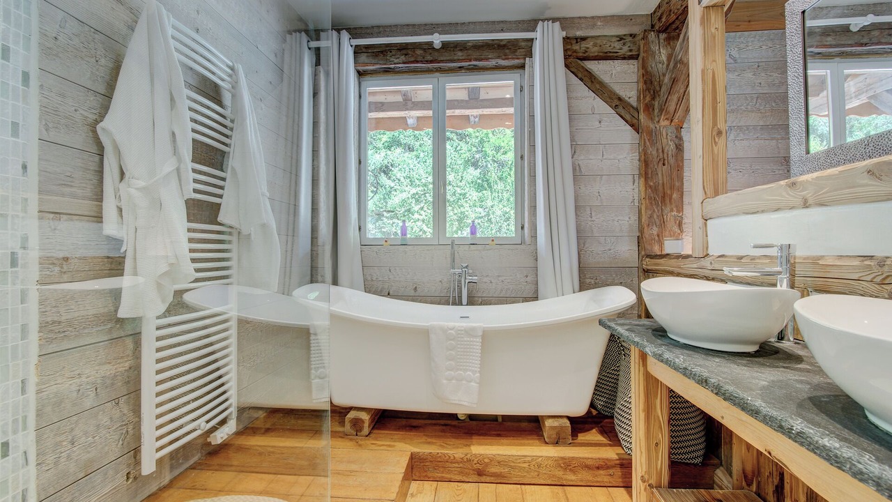Photo of Bathroom in Saint-Jean-dʼAulps