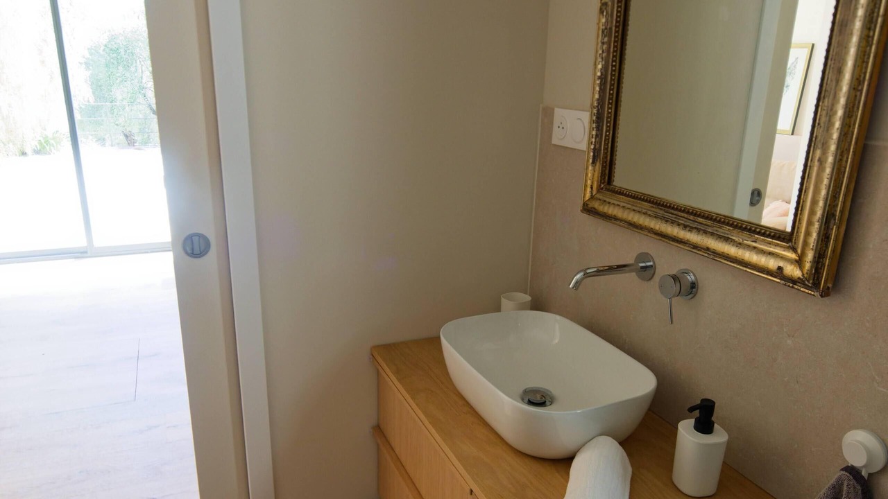 Photo of Bathroom in Opio