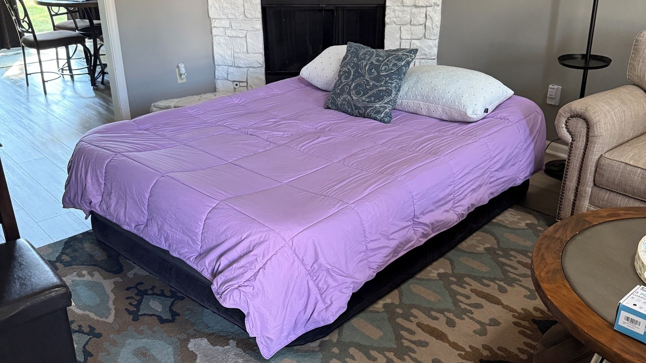 Photo of Bedroom in Overland Park