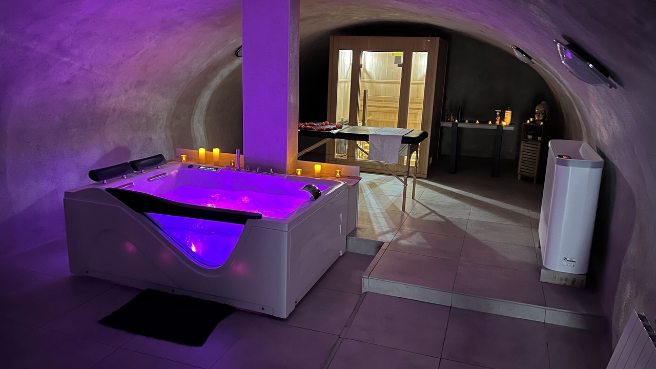 Photo of Others in Dallet