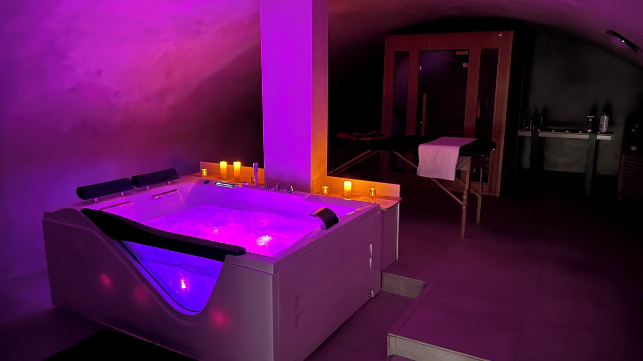 Photo of Others in Dallet