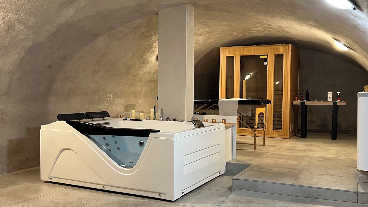 Photo of Others in Dallet