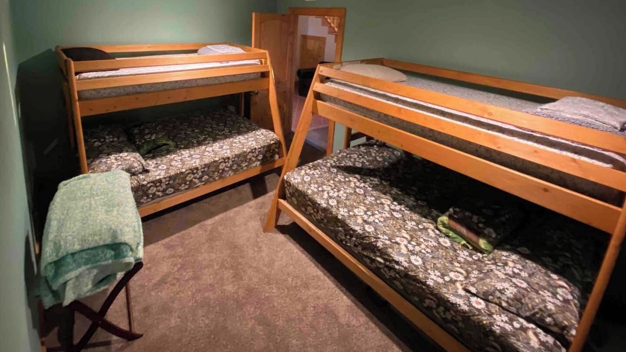 Photo of Bedroom in Running Springs