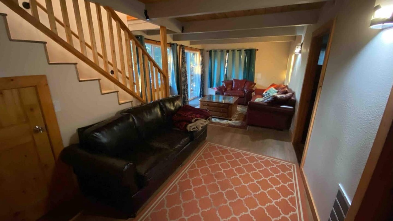 Photo of Livingroom in Running Springs