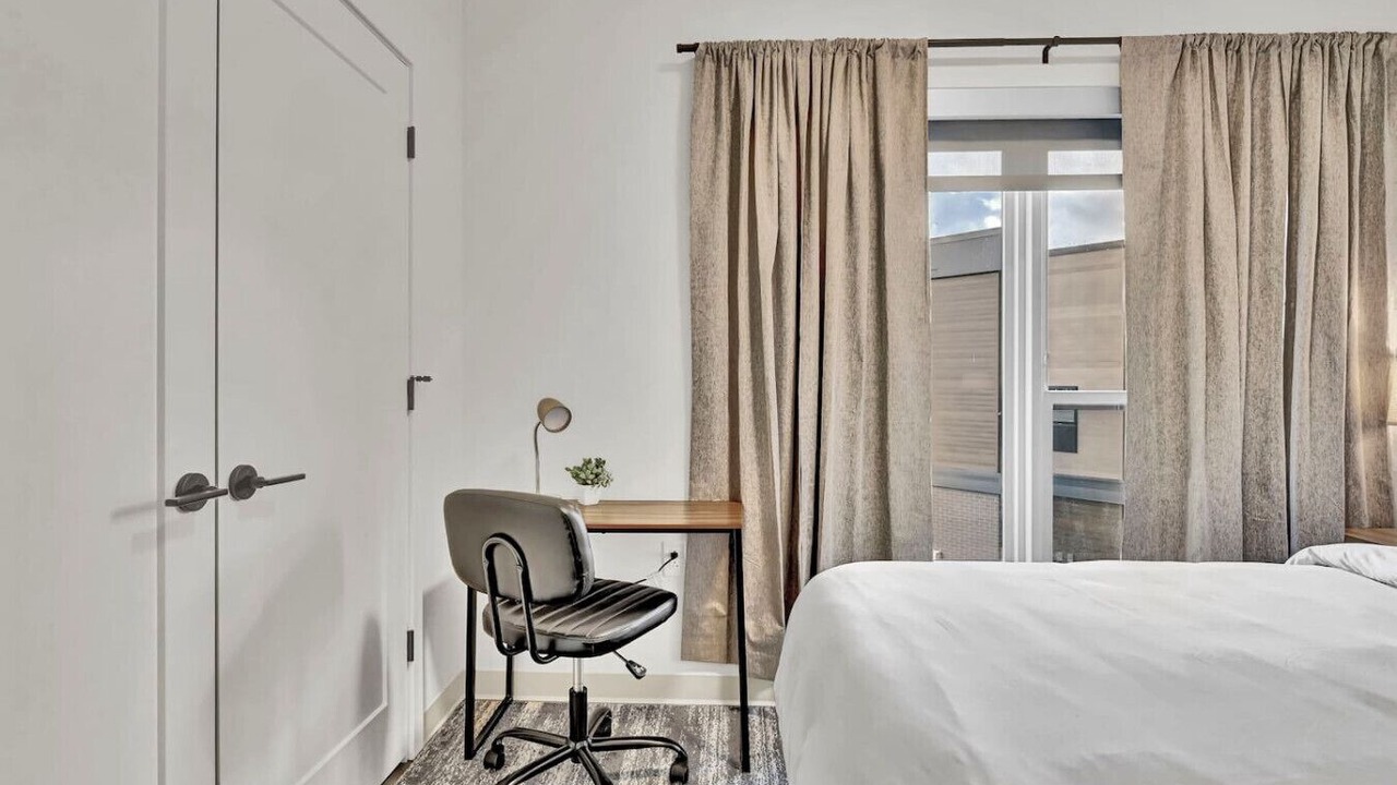 Photo of Bedroom in University Circle