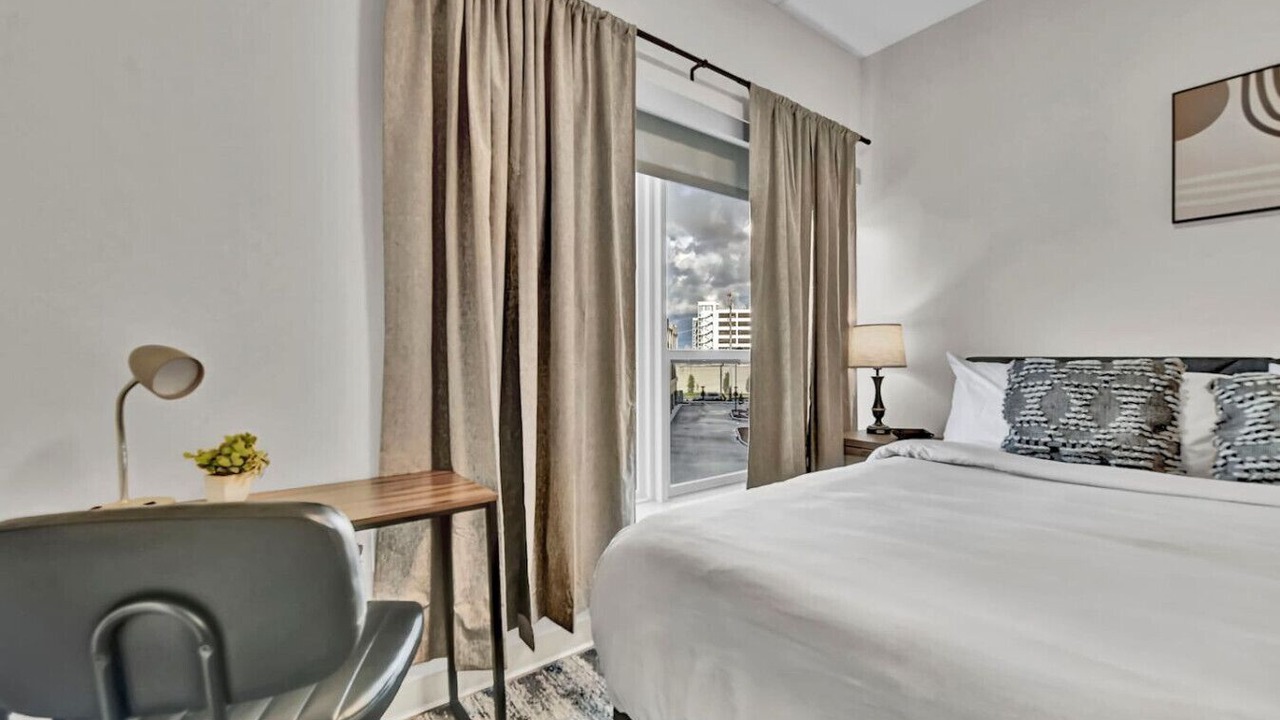 Photo of Bedroom in University Circle