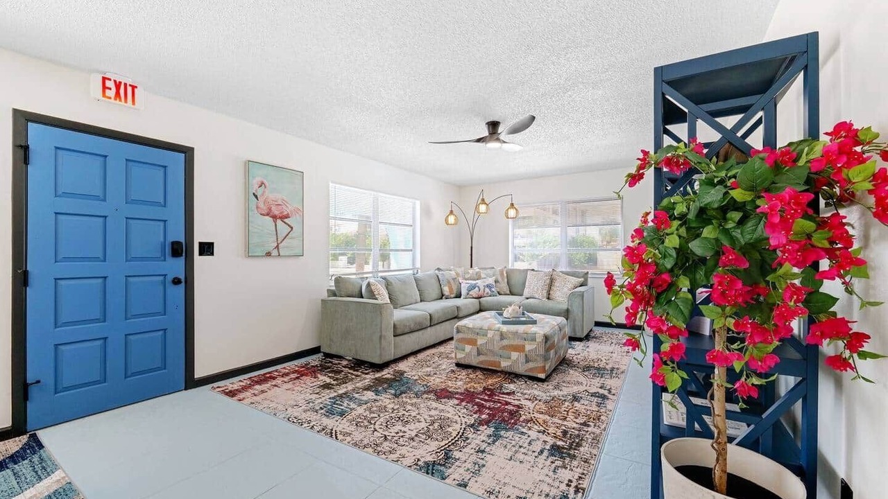 Photo of Livingroom in Redington Beach