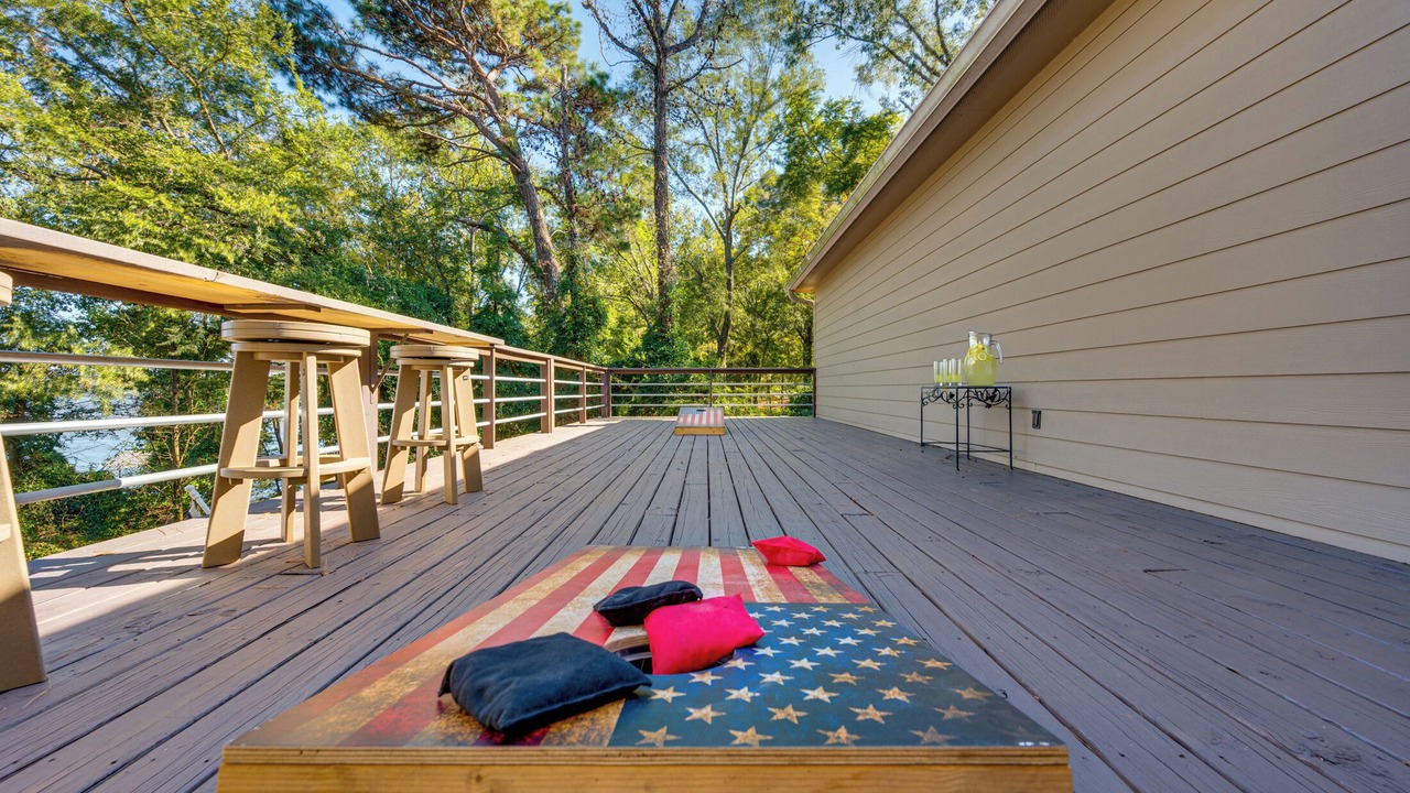 Photo of Patio Balcony in Dogwood