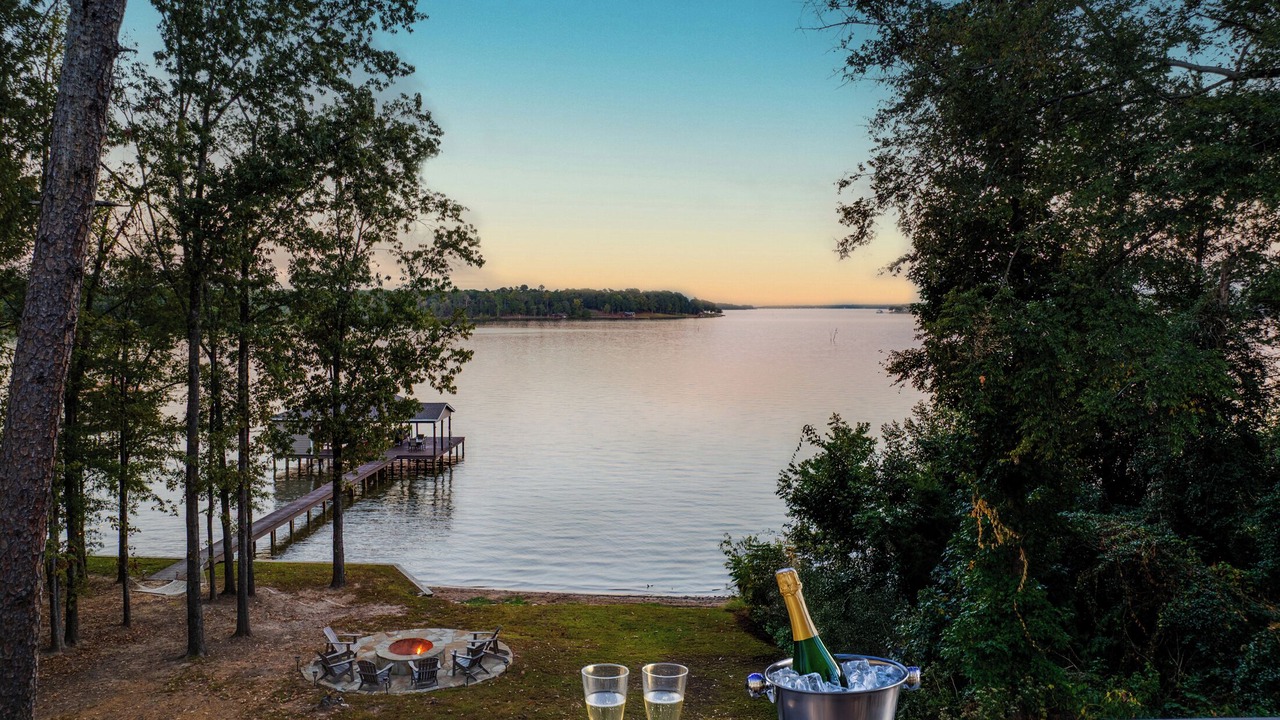 Photo of Outdoor in Dogwood