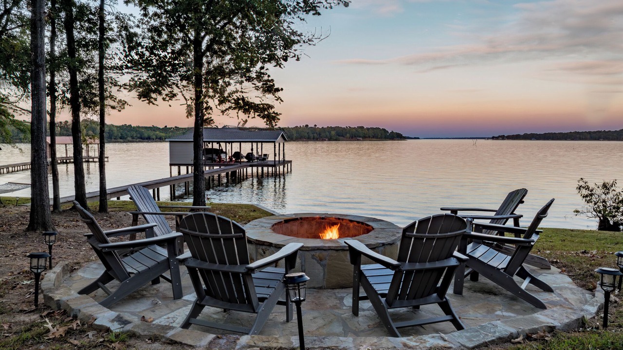 Photo of Patio Balcony in Dogwood