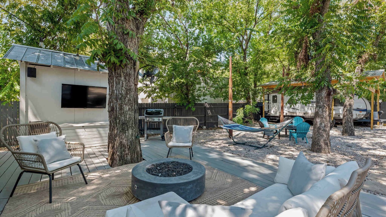 Photo of Patio Balcony in East MLK