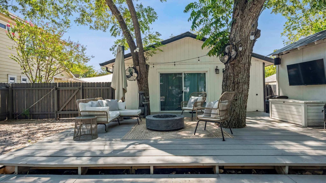 Photo of Patio Balcony in East MLK