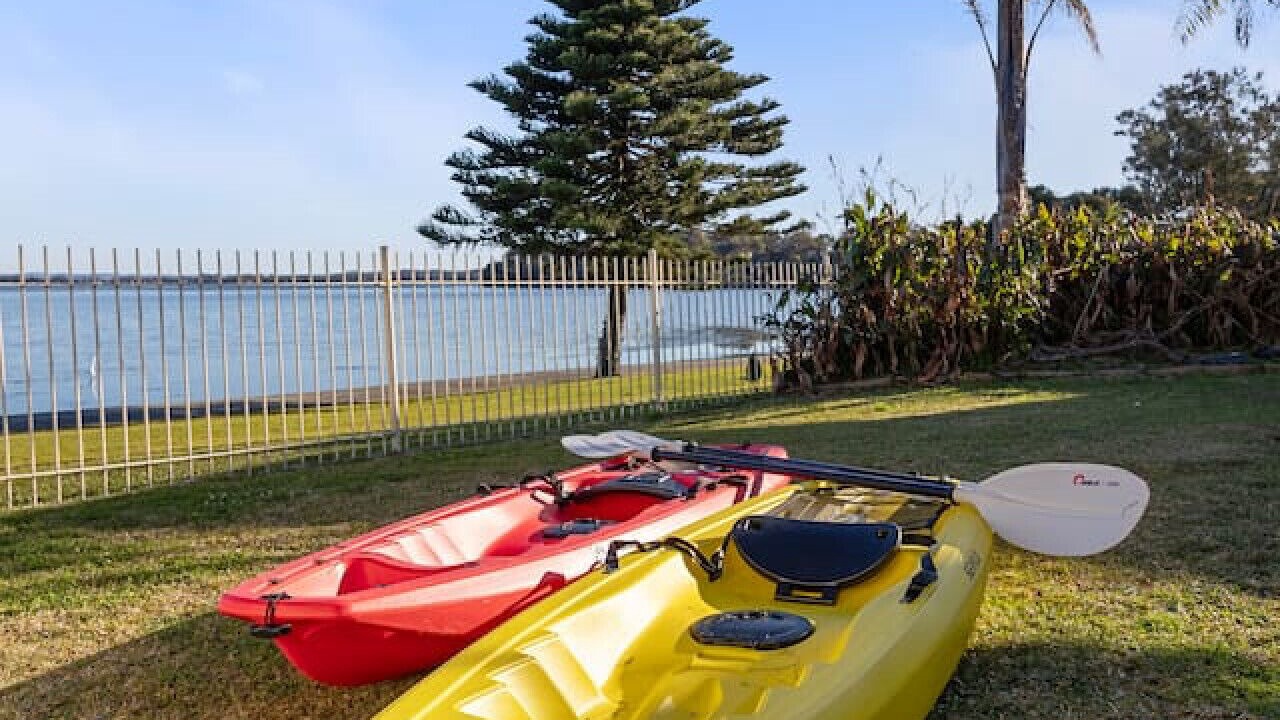 Photo of Others in Buff Point