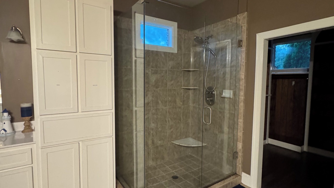Photo of Bathroom in Bunnlevel